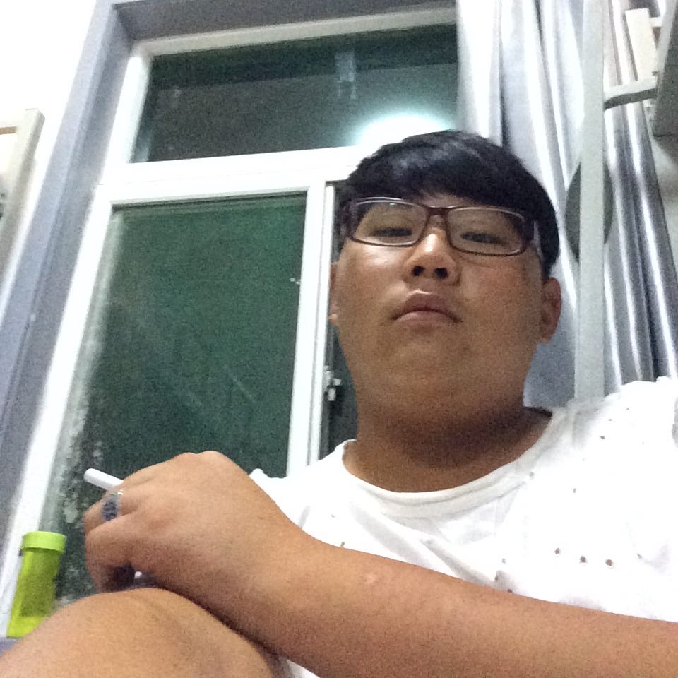张柏豪1484838737864160