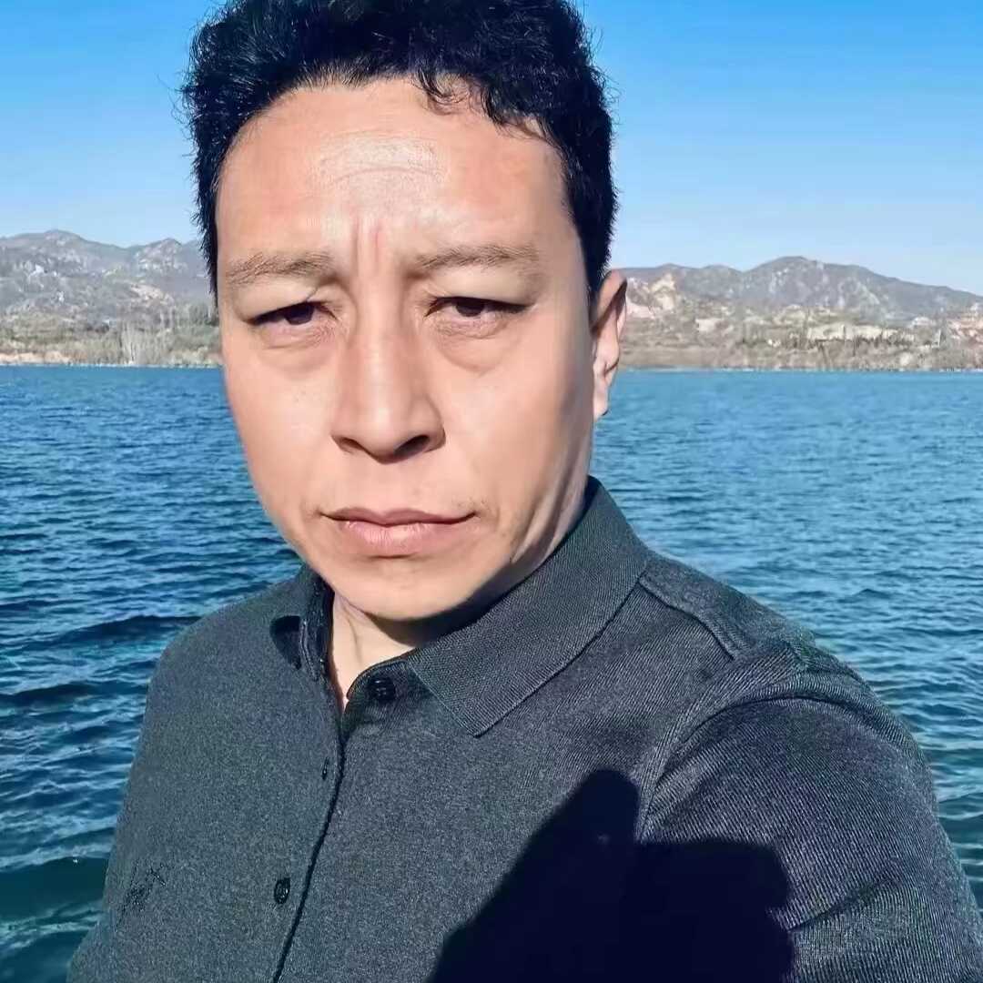 哈哈哈哈的头像