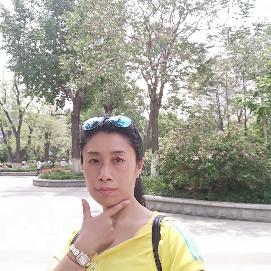 王颖的头像