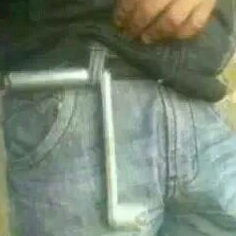 心口的刺青的头像