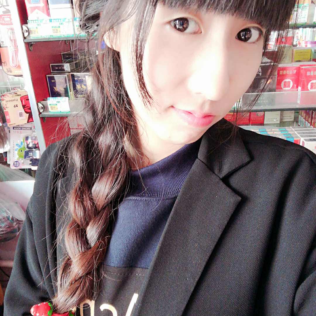 蜜桃的小红儿的头像