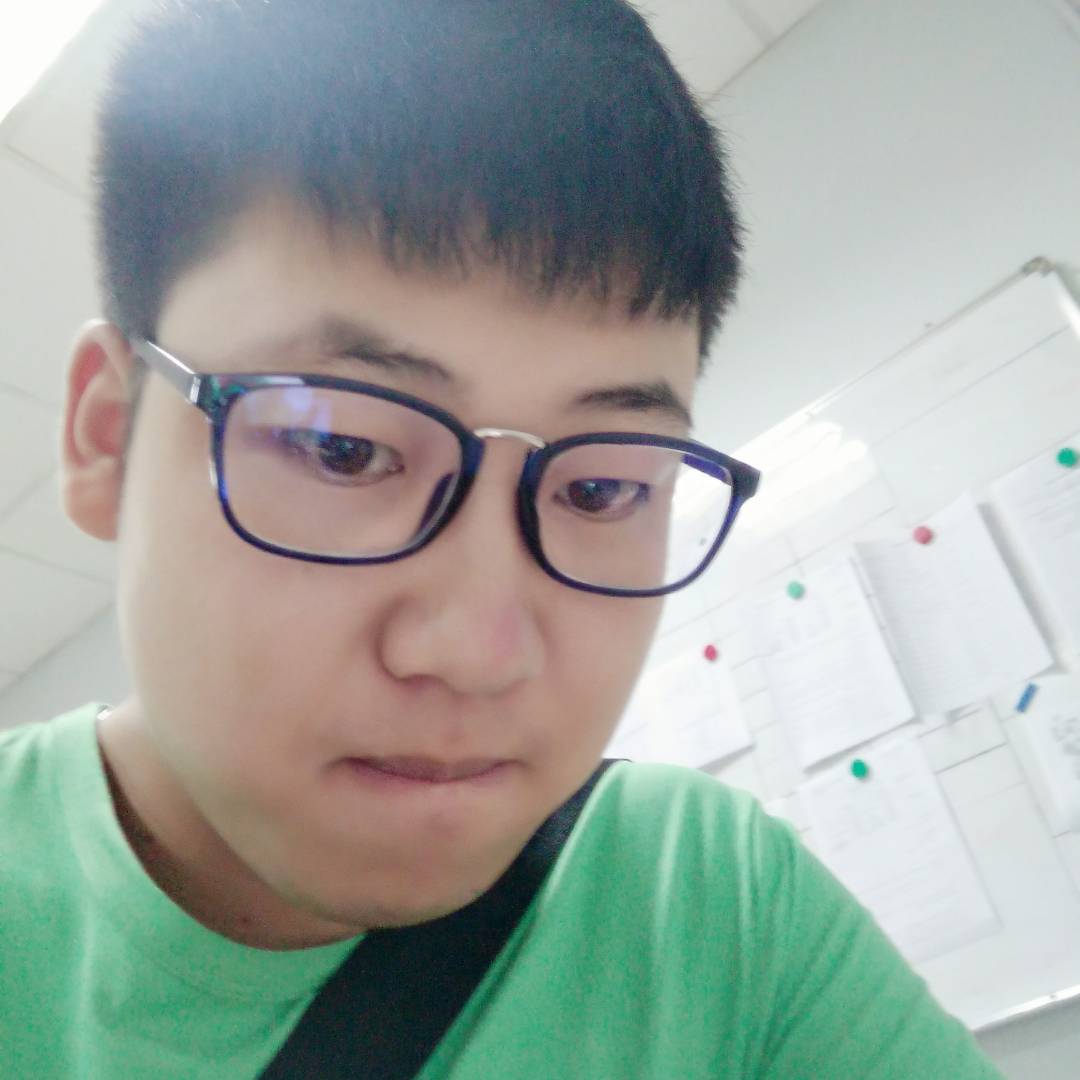 爱笑的猫腻的头像