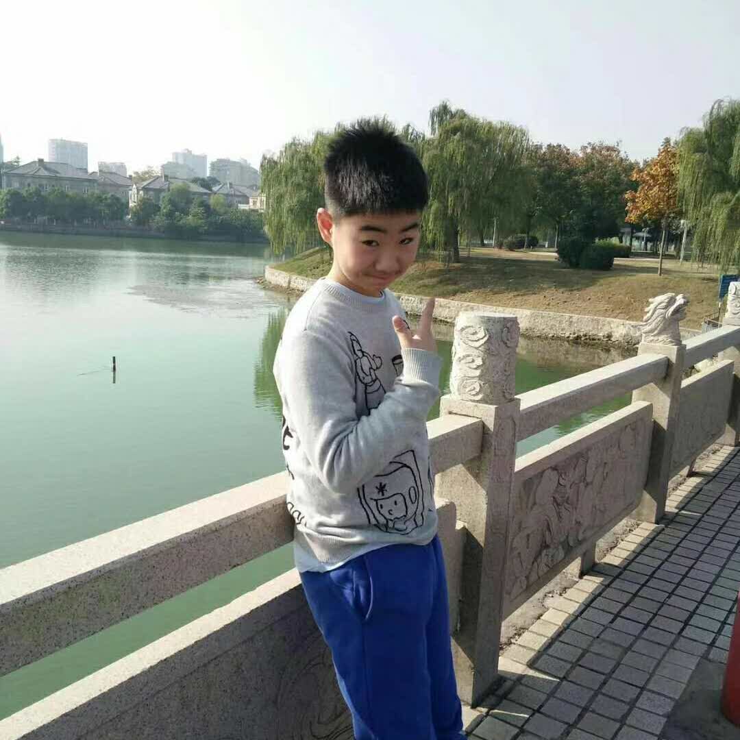 郑莉的头像